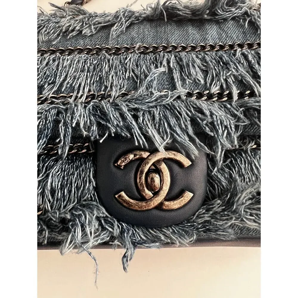 Chanel Paris-Dubai denim flap bag - Picture 4 of 12